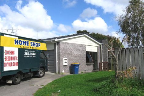 Photo of property in 22 Mayfair Place, Henderson, Auckland, 0614