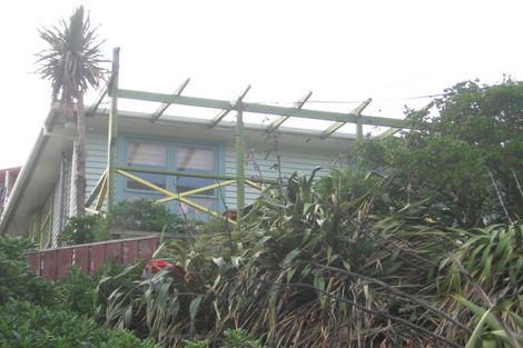 Photo of property in 6 Happy Valley Road, Owhiro Bay, Wellington, 6023
