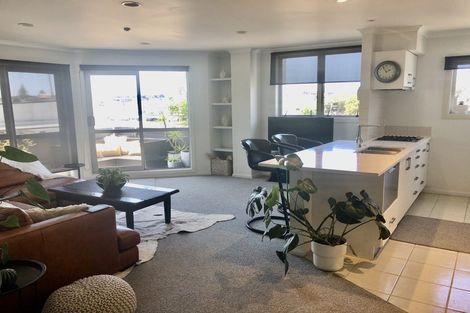 Photo of property in Salisbury Crown, 11/7 Salisbury Avenue, Mount Maunganui, 3116