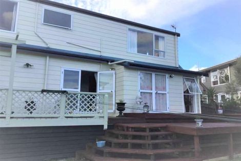 Photo of property in 6 Da Vinci Place, West Harbour, Auckland, 0618