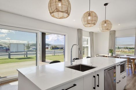 Photo of property in 2 Benn Street, Amberley, 7481