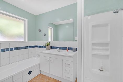 Photo of property in 8 Highwood Lane, Burnside, Christchurch, 8053