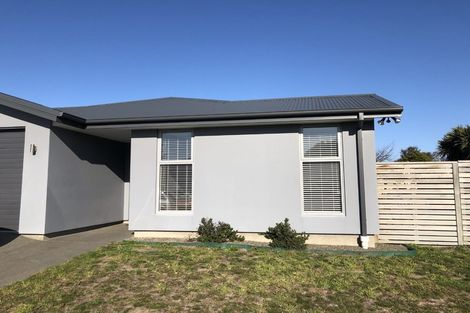 Photo of property in 4 Puhara Avenue, Parklands, Christchurch, 8083