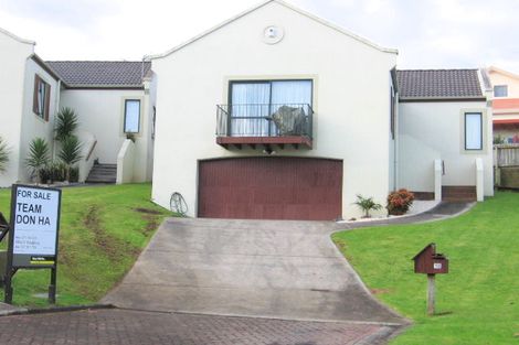 Photo of property in 18 Astelia Place, Goodwood Heights, Auckland, 2105