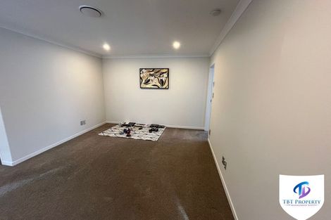 Photo of property in 69 Rosewell Crescent, Flat Bush, Auckland, 2019