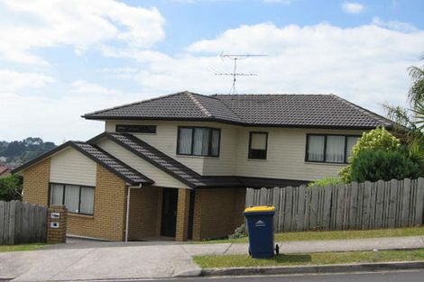 Photo of property in 11 Woodridge Avenue, Northcross, Auckland, 0630
