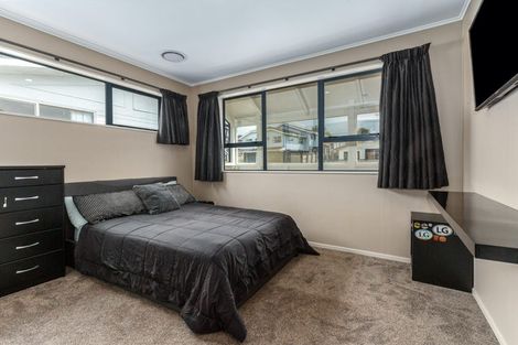 Photo of property in 98 Pope Street, Camborne, Porirua, 5026