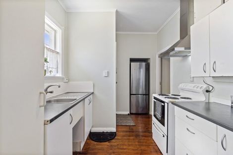 Photo of property in 325 Lake Road, Hauraki, Auckland, 0622