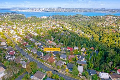 Photo of property in 52 Chelsea View Drive, Chatswood, Auckland, 0626