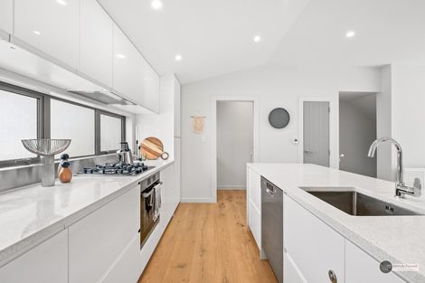 Photo of property in 5a Park Street, Thorndon, Wellington, 6011