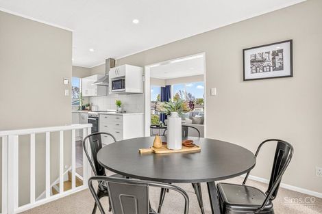 Photo of property in 18 Exeter Crescent, Springvale, Whanganui, 4501
