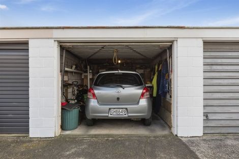 Photo of property in 2/39 Lake Road, Devonport, Auckland, 0624