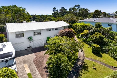Photo of property in 22 Awanui Street, Merrilands, New Plymouth, 4312