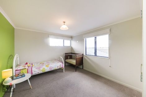 Photo of property in 6 Stonebridge Heights, Feilding, 4702
