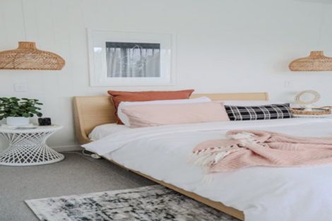 Photo of property in 490 Point Chevalier Road, Point Chevalier, Auckland, 1022