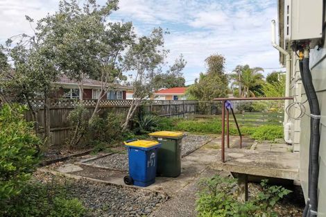 Photo of property in 1/5 Merriefield Avenue, Forrest Hill, Auckland, 0620