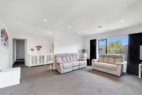 Photo of property in 5b Estate Grove, Inglewood, 4330