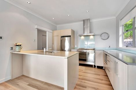 Photo of property in 155 Vivian Street, New Plymouth, 4310