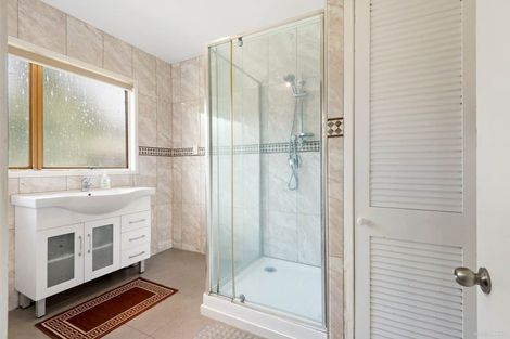 Photo of property in 63 Ray Small Drive, Pahurehure, Papakura, 2113