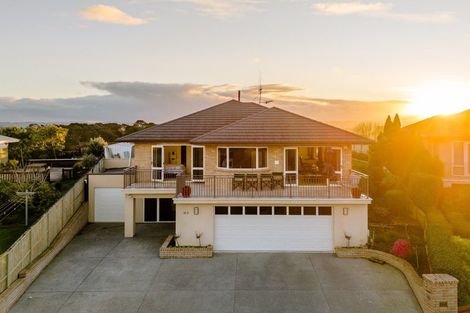 Photo of property in 18b Highgrove Drive, Grandview Heights, Hamilton, 3200