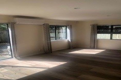 Photo of property in 5/3 Orwell Road, Greenhithe, Auckland, 0632