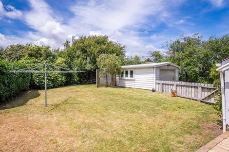 Photo of property in 16 Renown Road, Raumati South, Paraparaumu, 5032