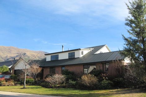 Photo of property in 4 Meadowstone Drive, Wanaka, 9305