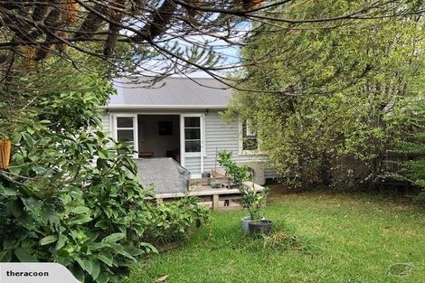 Photo of property in 1/45 Hutchinson Avenue, New Lynn, Auckland, 0600