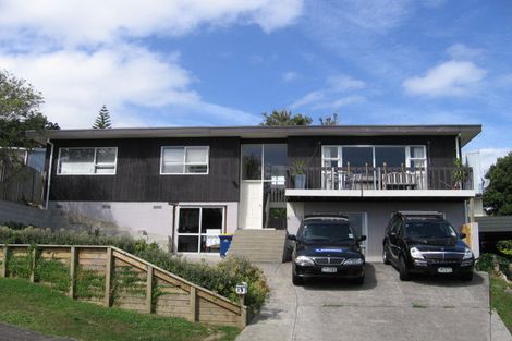 Photo of property in 17 Valhalla Drive, Beach Haven, Auckland, 0626