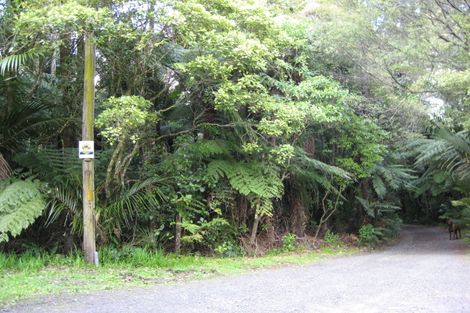 Photo of property in 44 Bush Road, Waiatarua, Auckland, 0604