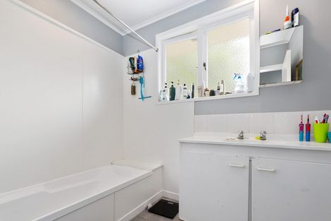 Photo of property in 93 Clayton Road, Mangakakahi, Rotorua, 3015