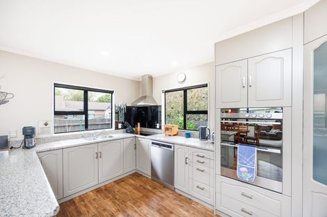 Photo of property in 15 Mountfort Grove, Feilding, 4702