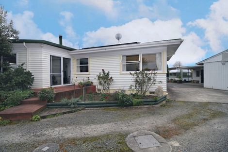 Photo of property in 15 Clifton Avenue, Carterton, 5713