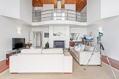 Photo of property in 32 Vipond Road, Stanmore Bay, Whangaparaoa, 0932