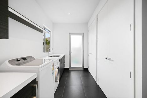 Photo of property in 18 Minchin Crescent, St Andrews, Hamilton, 3200