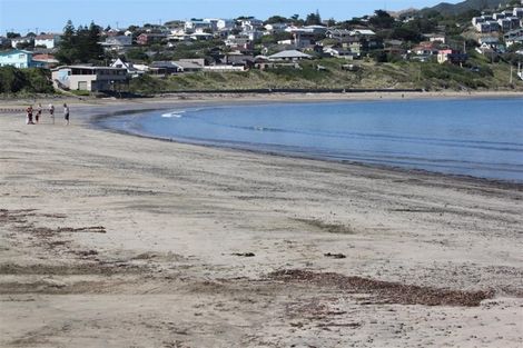 Photo of property in 25 Downes Street, Titahi Bay, Porirua, 5022