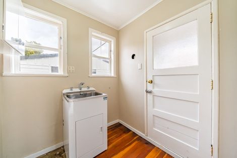 Photo of property in 4 Collett Street, Naenae, Lower Hutt, 5011