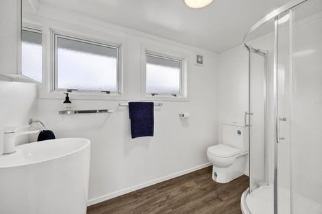 Photo of property in 8 Hughson Place, Opunake, 4616