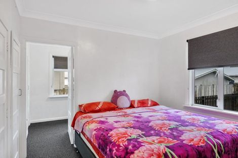 Photo of property in 391 Carrington Street, Upper Vogeltown, New Plymouth, 4310