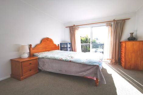 Photo of property in 17 Dolbear Street, Titirangi, Auckland, 0604