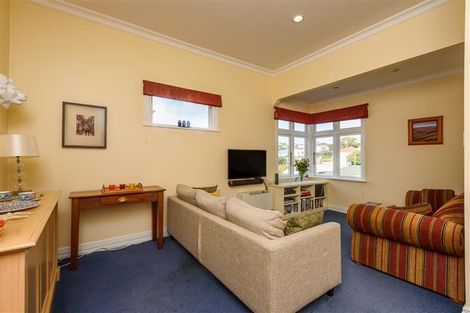 Photo of property in 9 Murray Street, Island Bay, Wellington, 6023
