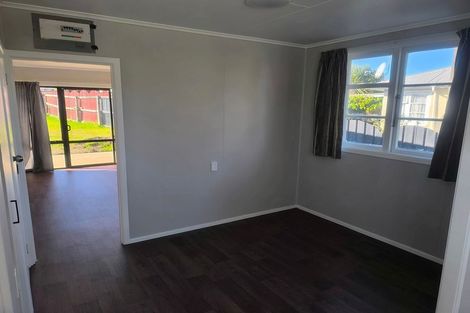 Photo of property in 220 Balmoral Drive, Tokoroa, 3420