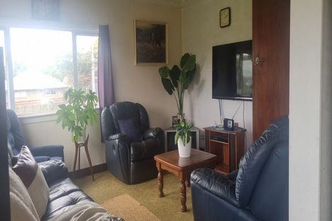 Photo of property in 61 Burns Street, Hawera, 4610