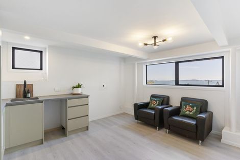 Photo of property in 71 Pah Road, Cockle Bay, Auckland, 2014