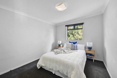 Photo of property in 65 Seaview Road, Marfell, New Plymouth, 4310