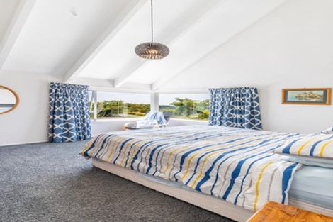 Photo of property in 12a Bronte Place, Whalers Gate, New Plymouth, 4310