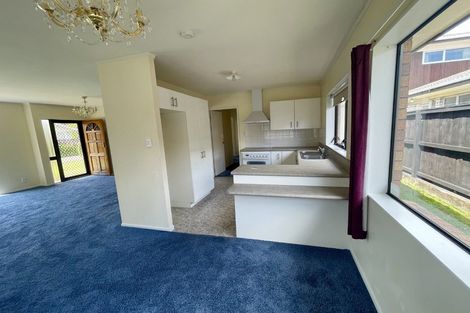 Photo of property in 15b Roberts Road, Te Atatu South, Auckland, 0610