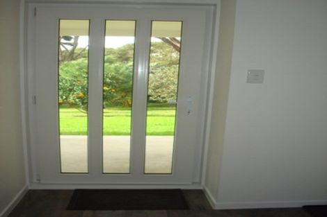 Photo of property in 17 Valron Road, Te Atatu South, Auckland, 0602