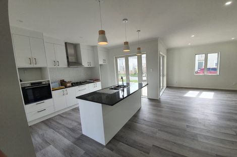 Photo of property in 11 Warbler Crescent, Papakura, 2110