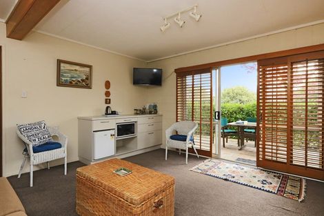 Photo of property in 19 Muritai Crescent, Havelock North, 4130